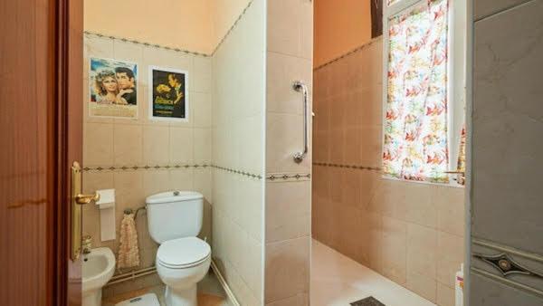Habitacion Maravillosa En Apartamento Compartido Madrid Centro Bagian luar foto